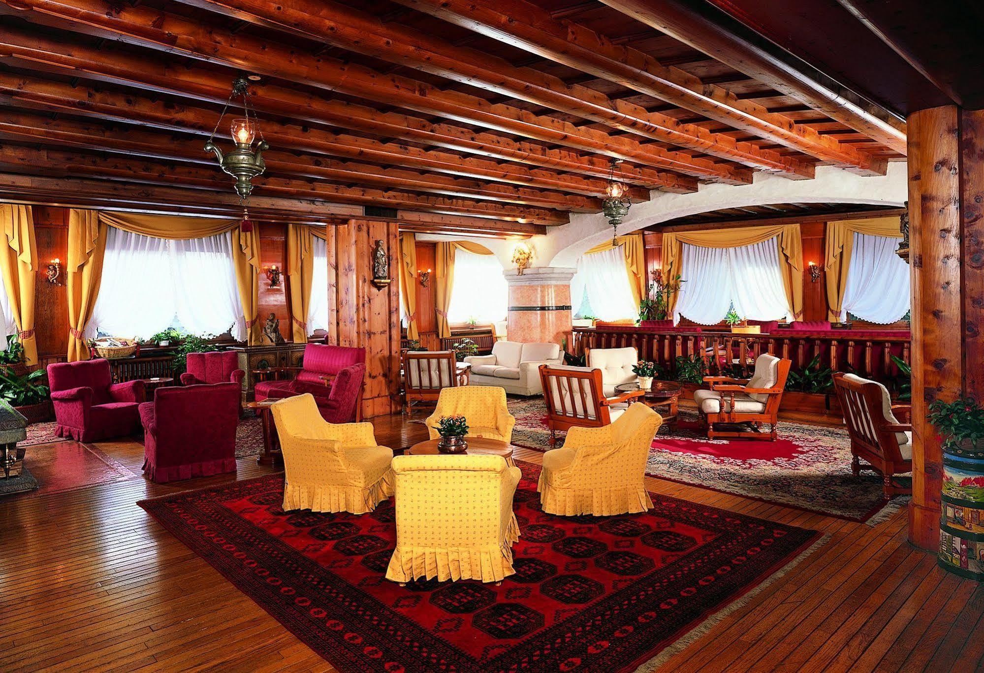 Parc Hotel Victoria Cortina dʼAmpezzo Exterior foto